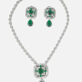 Silver Plated Gold Womens Kundan Short Necklace Set with Pair of Earrings