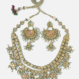 Gold Plated Womens Kundan Short Necklace Set with Pair of Earrings