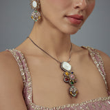 Saadgi White & Multicolored Womens Contemporary Short Necklace Set with Pair of Earrings