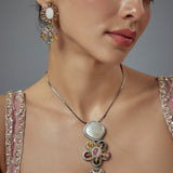 Saadgi White & Multicolored Womens Contemporary Short Necklace Set with Pair of Earrings