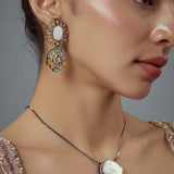 Saadgi White & Multicolored Womens Contemporary Short Necklace Set with Pair of Earrings