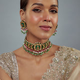 Saadgi Gold Plated Green Kundan Polki Womens Choker Necklace Set with Pair of Earrings