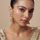 Saadgi Gold Plated Womens Kundan, Polki Pair of Dangler Earrings (Freesize)