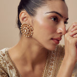 Saadgi Gold Plated Womens Pearl Pair of Stud Earrings (Freesize)